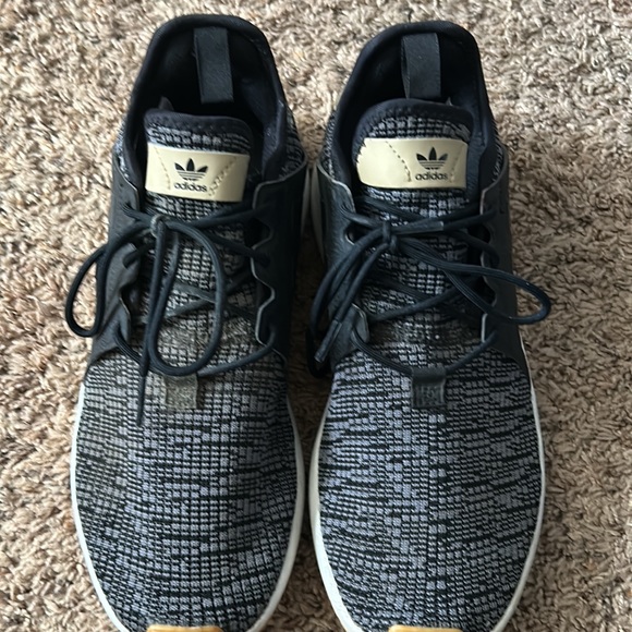 Adidas Tennis Shoes - Picture 2 of 3